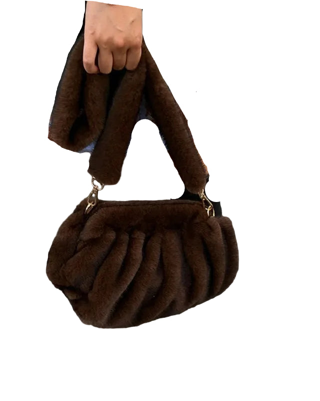 Pelzige Umhängetasche Damen – Flauschig & Warm für den Winter