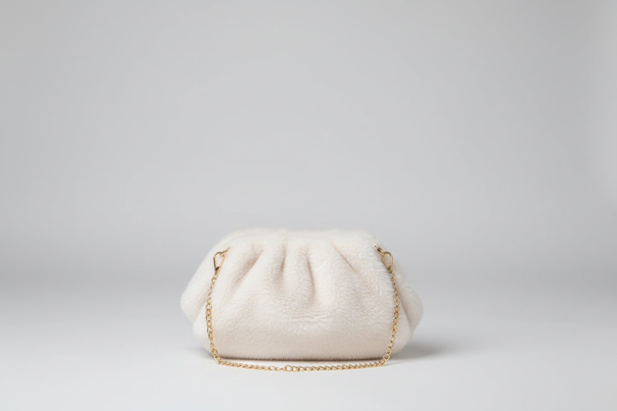 Pelzige Umhängetasche Damen – Flauschig & Warm für den Winter